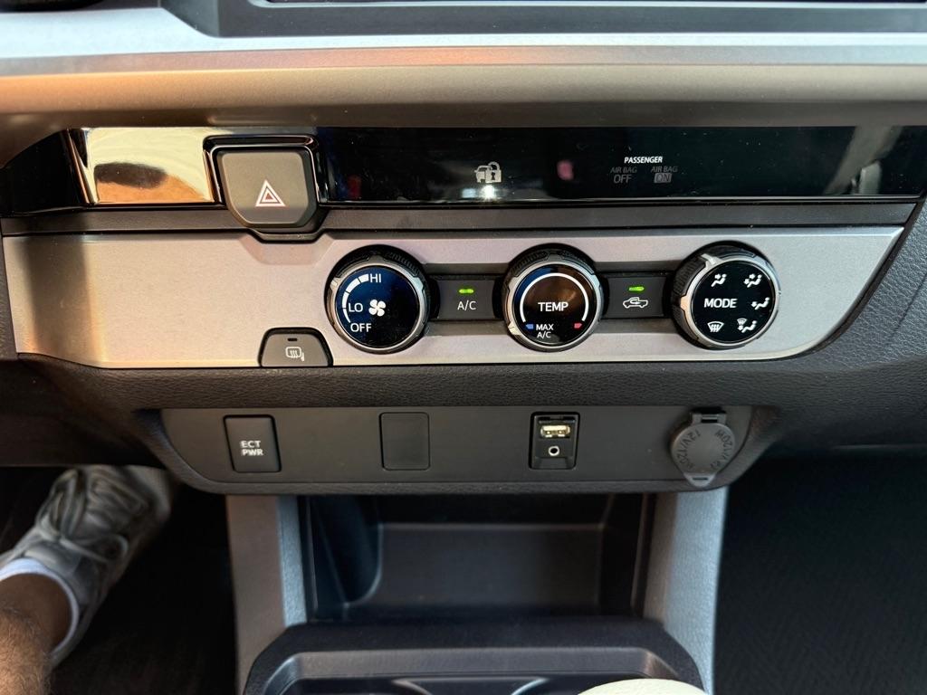Toyota Tacoma  2016