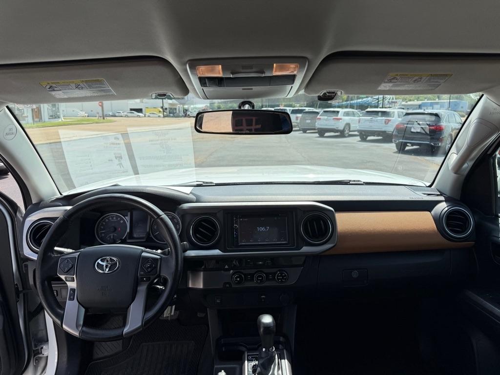 Toyota Tacoma  2016