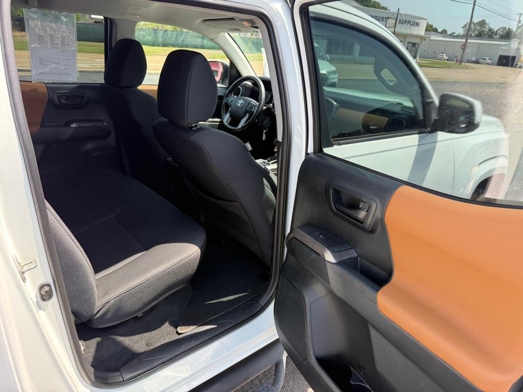 Toyota Tacoma  2016
