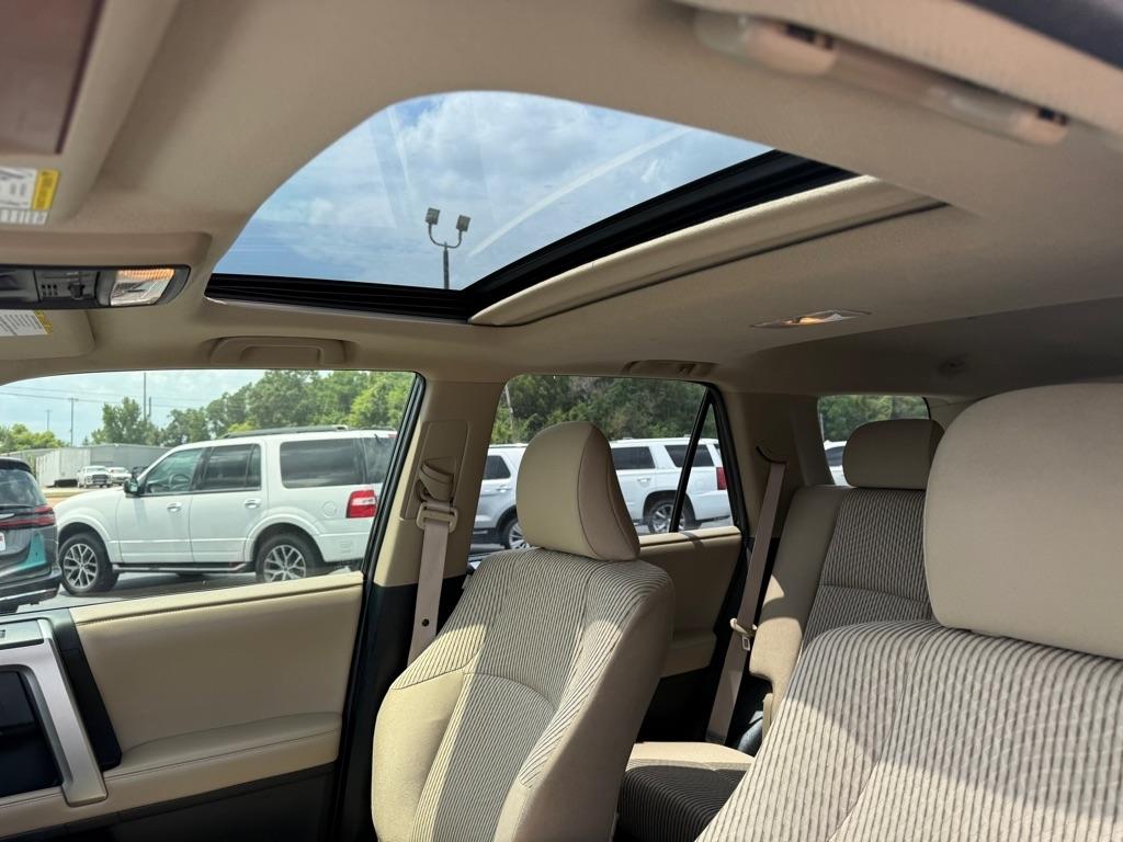 Toyota 4Runner  2012