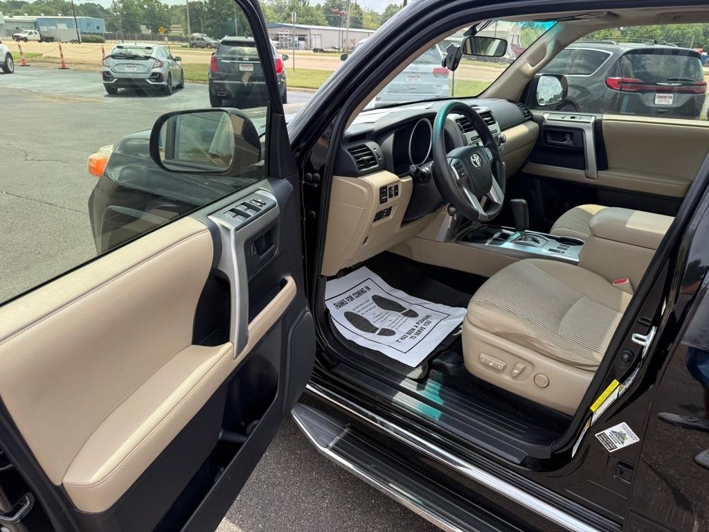 Toyota 4Runner  2012