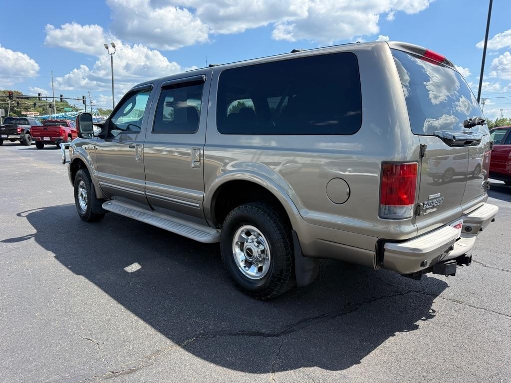 Ford Excursion  2005