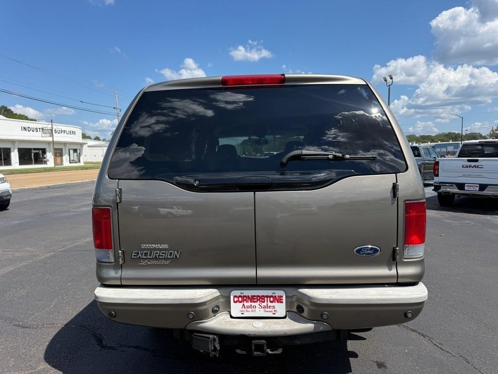Ford Excursion  2005