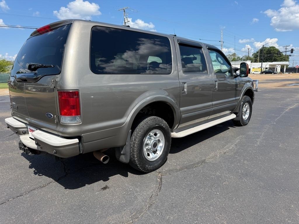 Ford Excursion  2005
