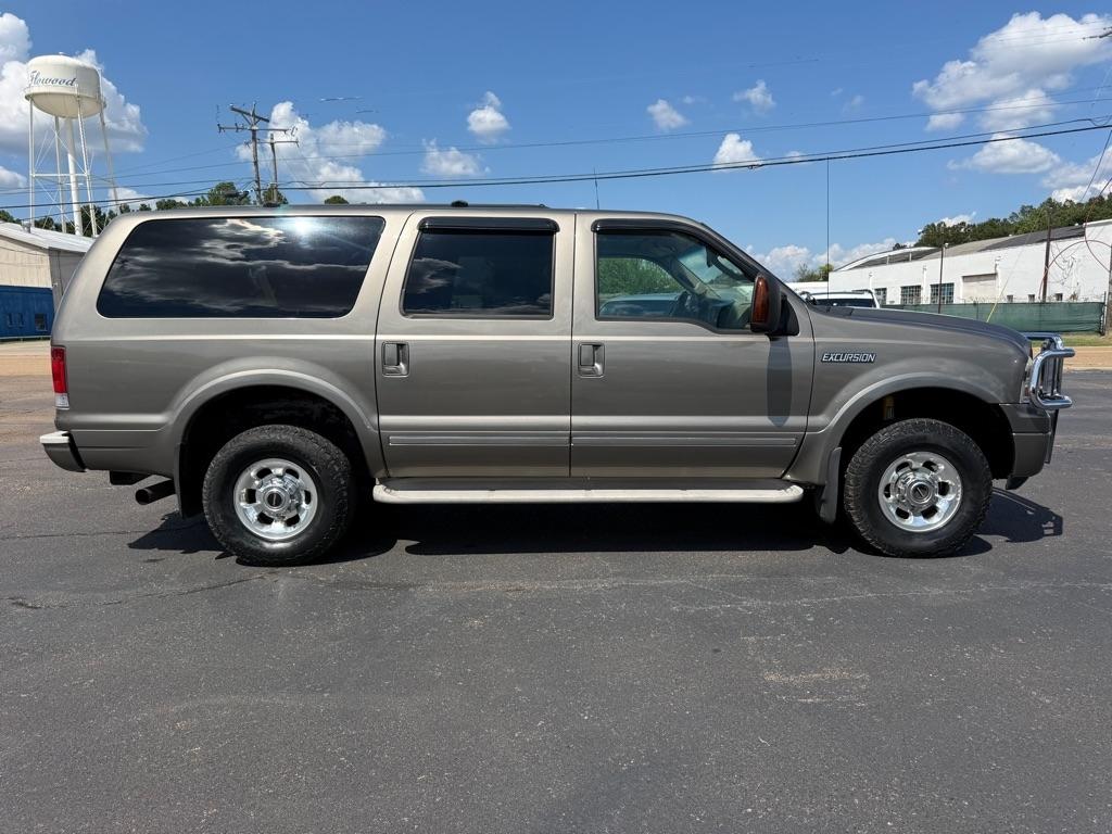 Ford Excursion  2005