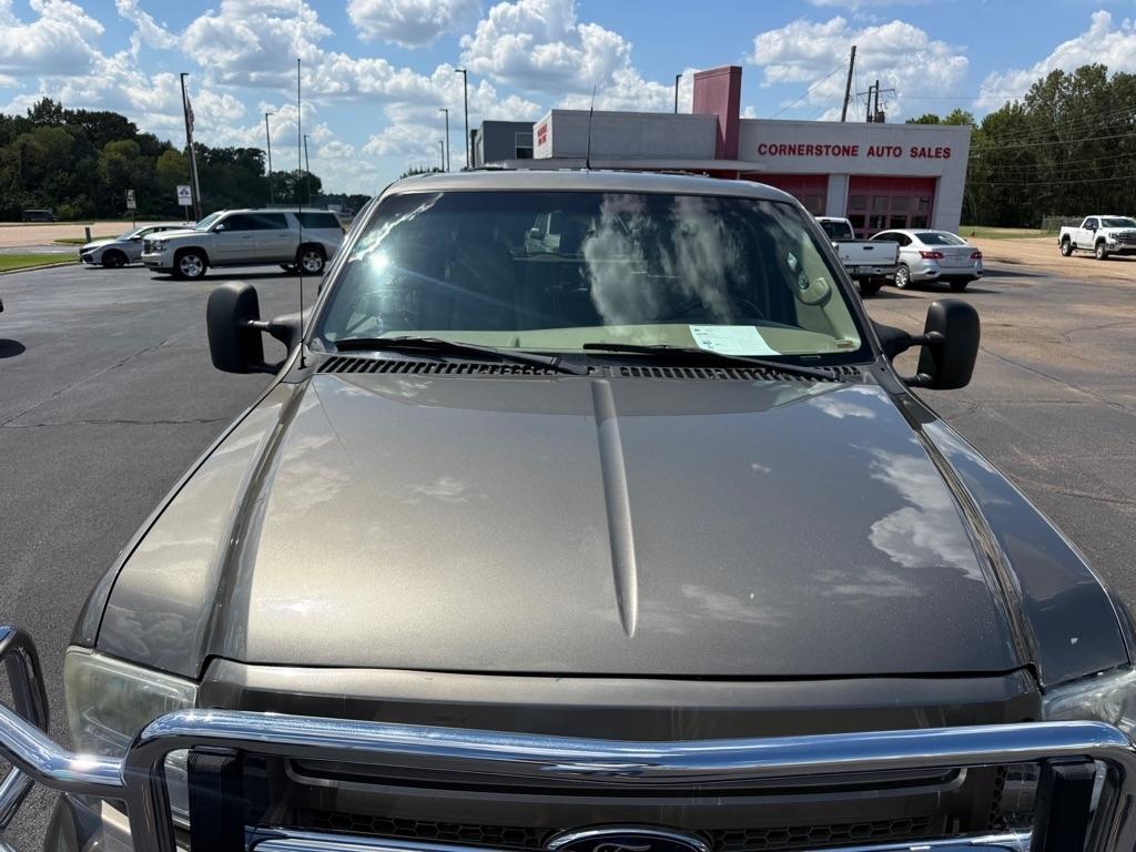 Ford Excursion  2005