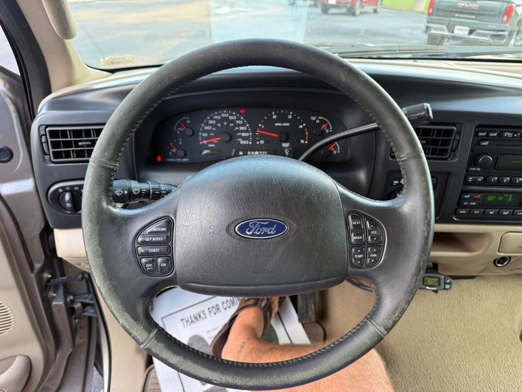 Ford Excursion  2005