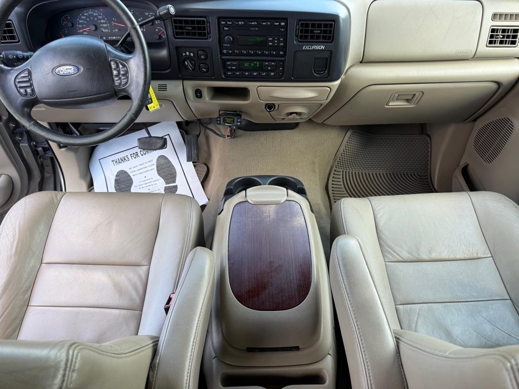 Ford Excursion  2005
