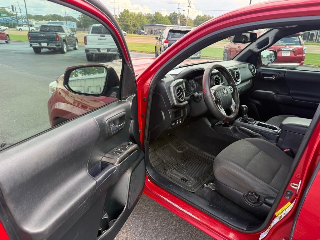 Toyota Tacoma  2017