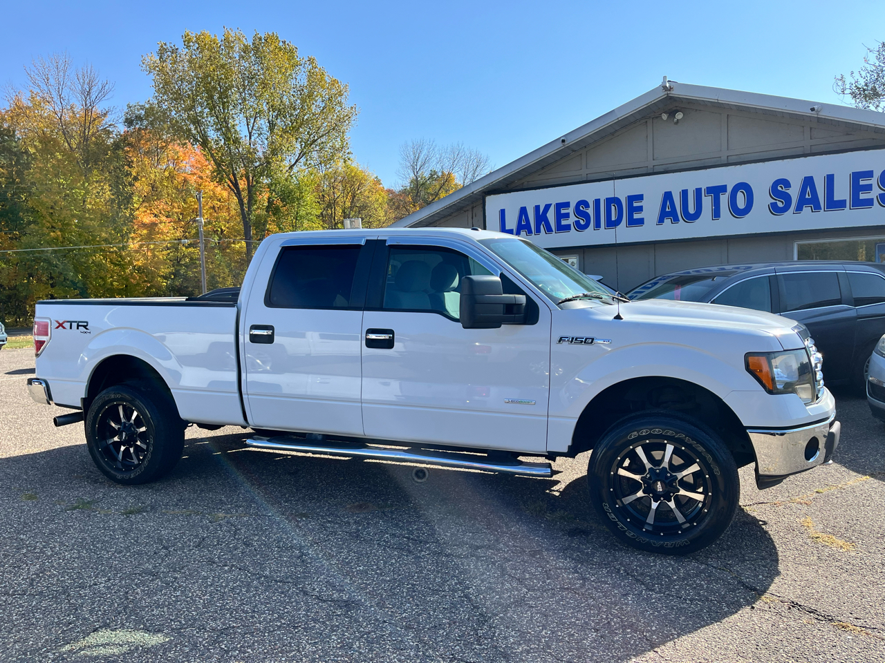 2014 Ford F150 4WD SuperCrew 139" XLT