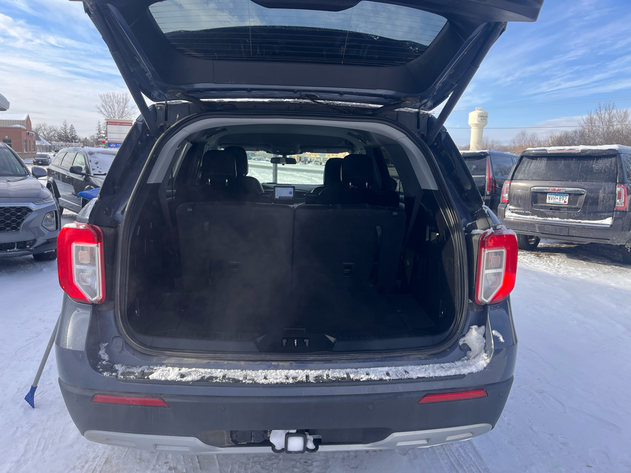 Ford Explorer 4dr Wagon XLT 2021