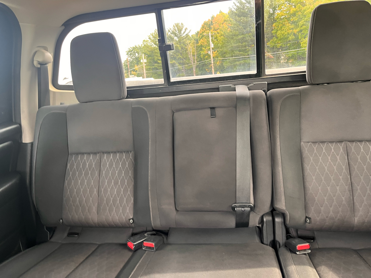 2022 Nissan Titan S Crew Cab photo 10