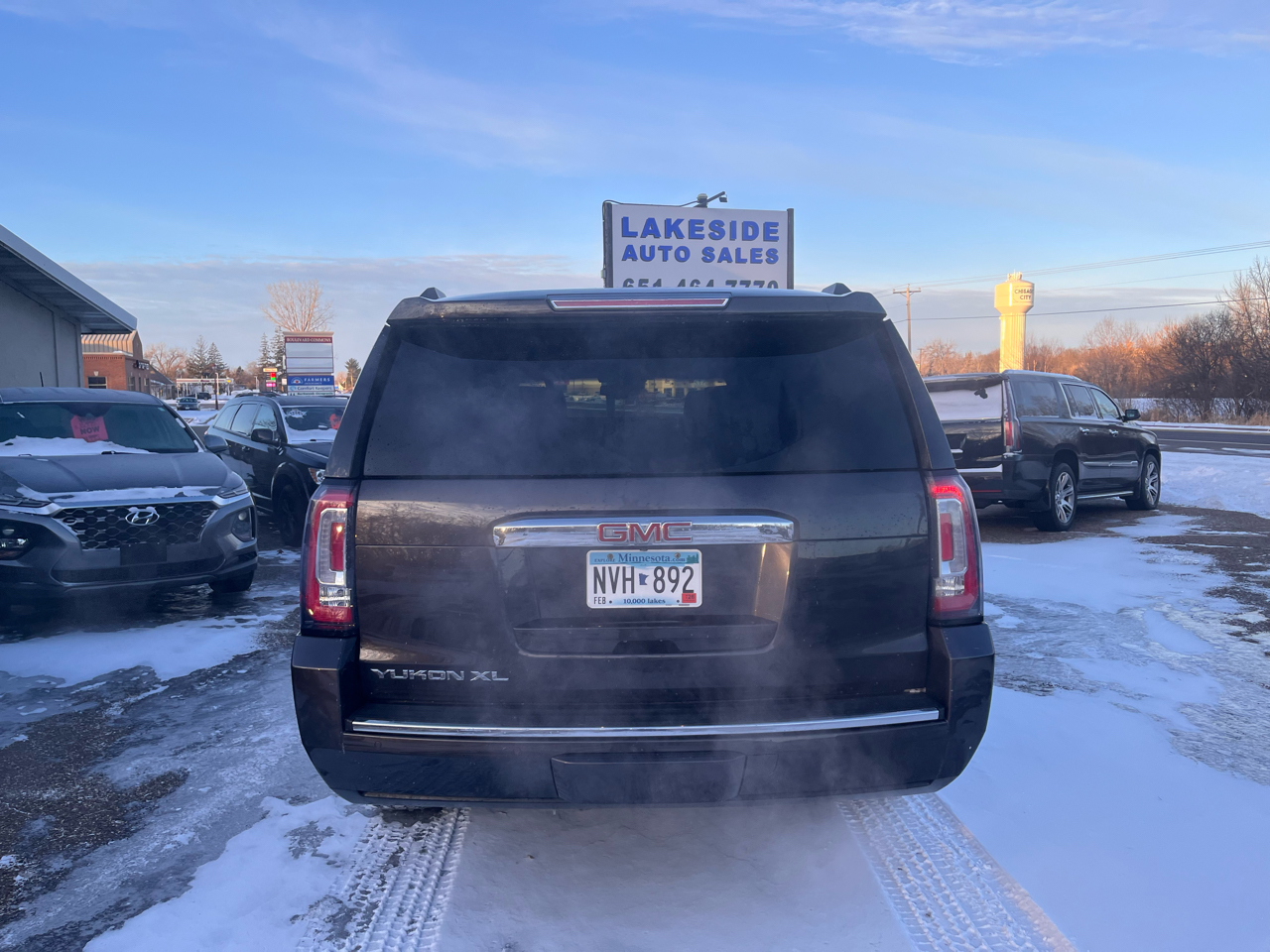 GMC Yukon XL Denali 4WD 2016