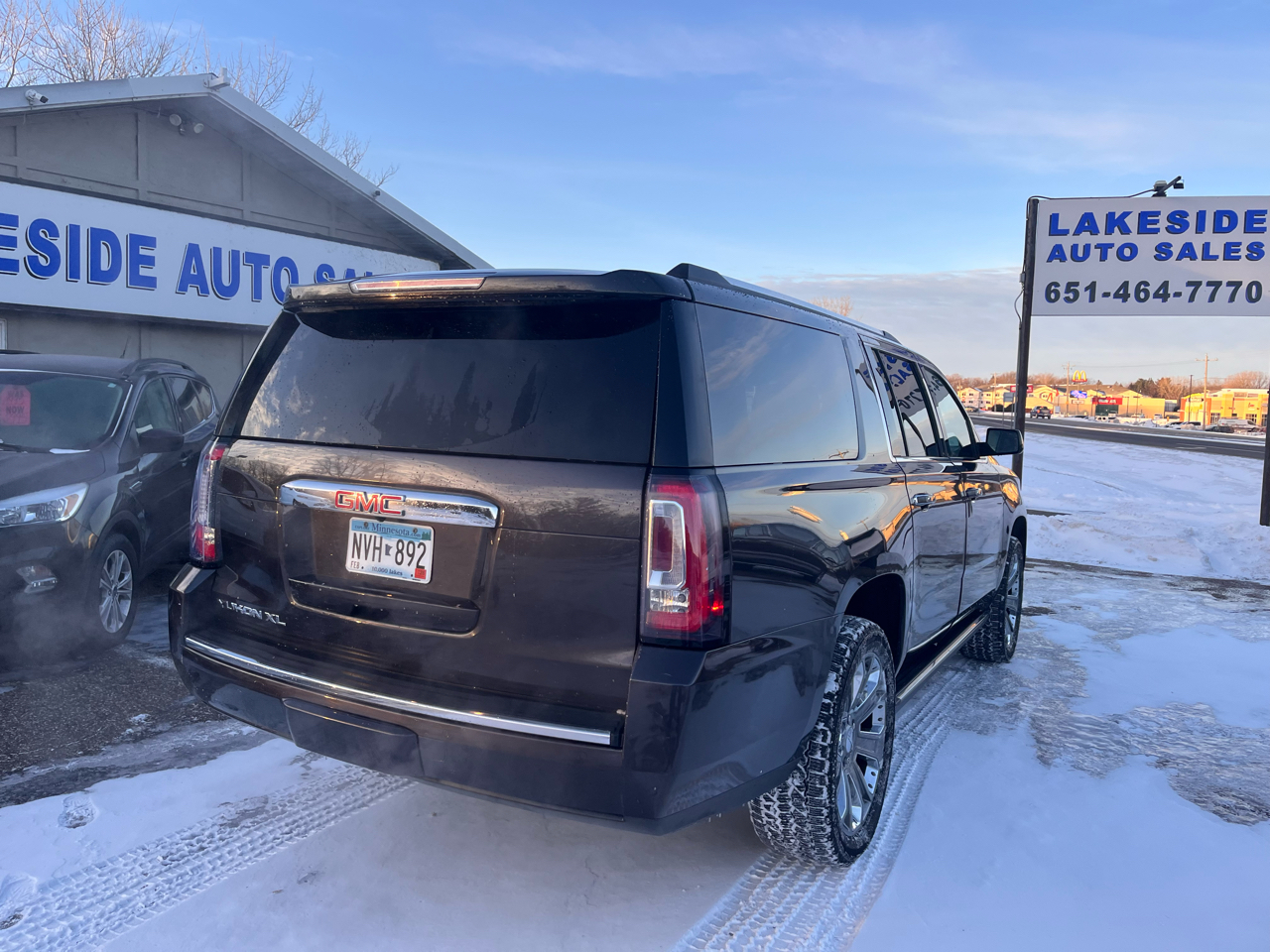 GMC Yukon XL Denali 4WD 2016