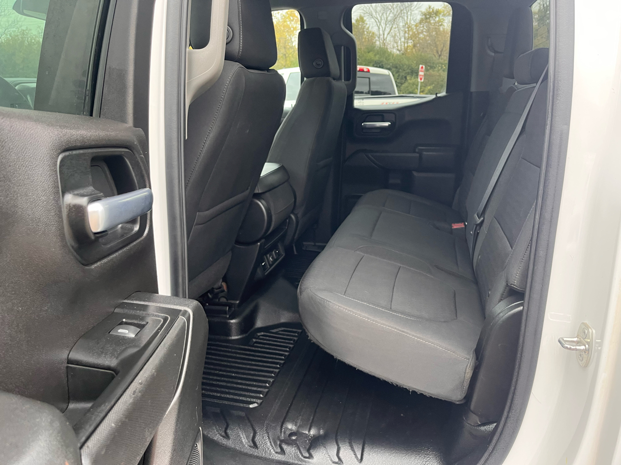 Chevrolet Silverado 1500 4WD Double Cab 147" LT 2020 Chevrolet Silverado 1500 4WD Double Cab 147" LT 2020