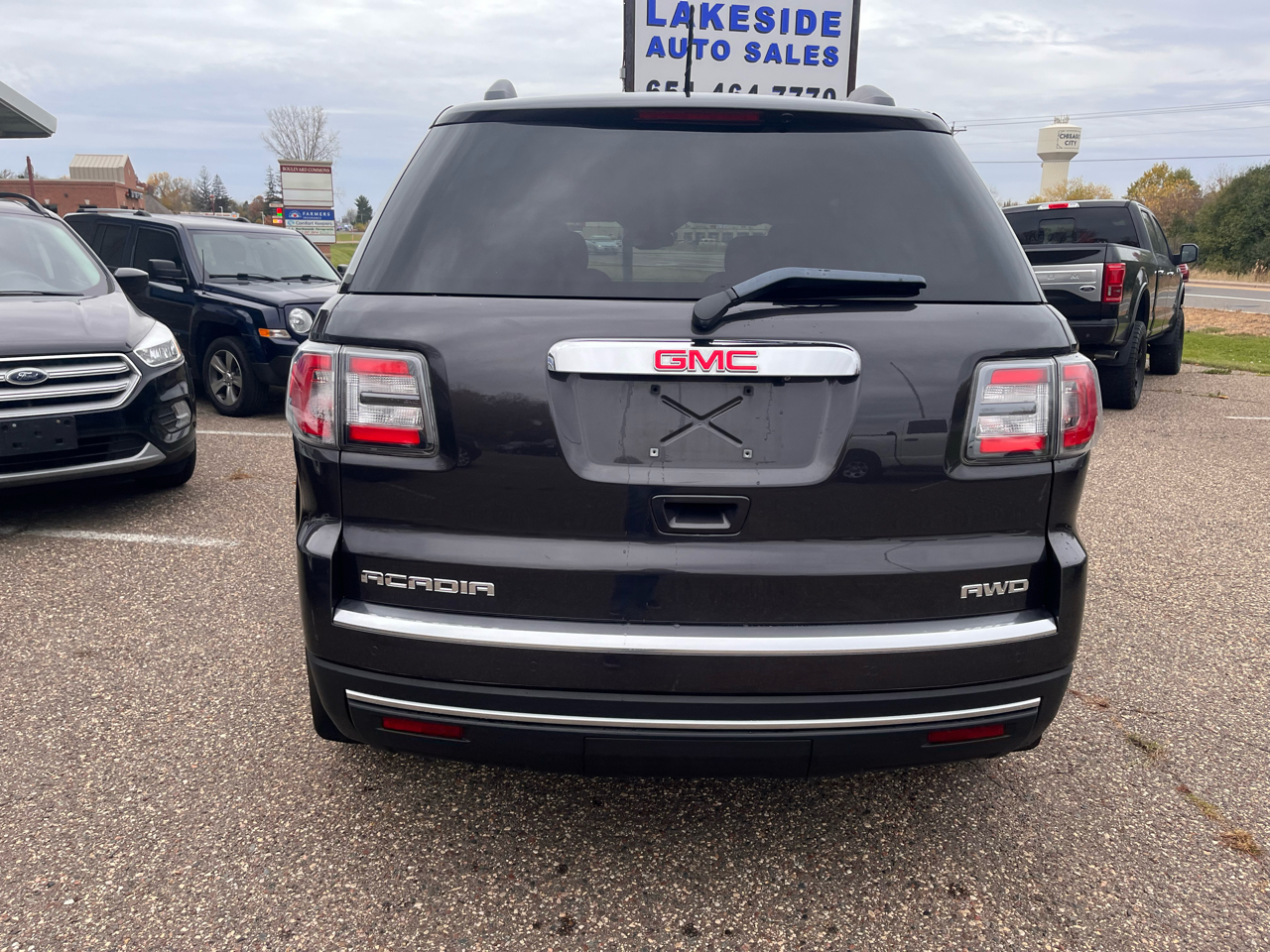 GMC Acadia SLE 4D SUV AWD 2014 GMC Acadia SLE 4D SUV AWD 2014