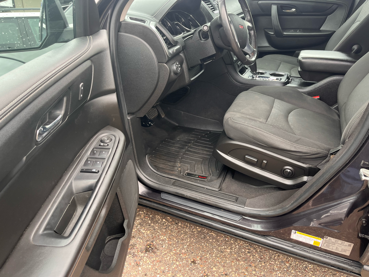 GMC Acadia SLE 4D SUV AWD 2014 GMC Acadia SLE 4D SUV AWD 2014