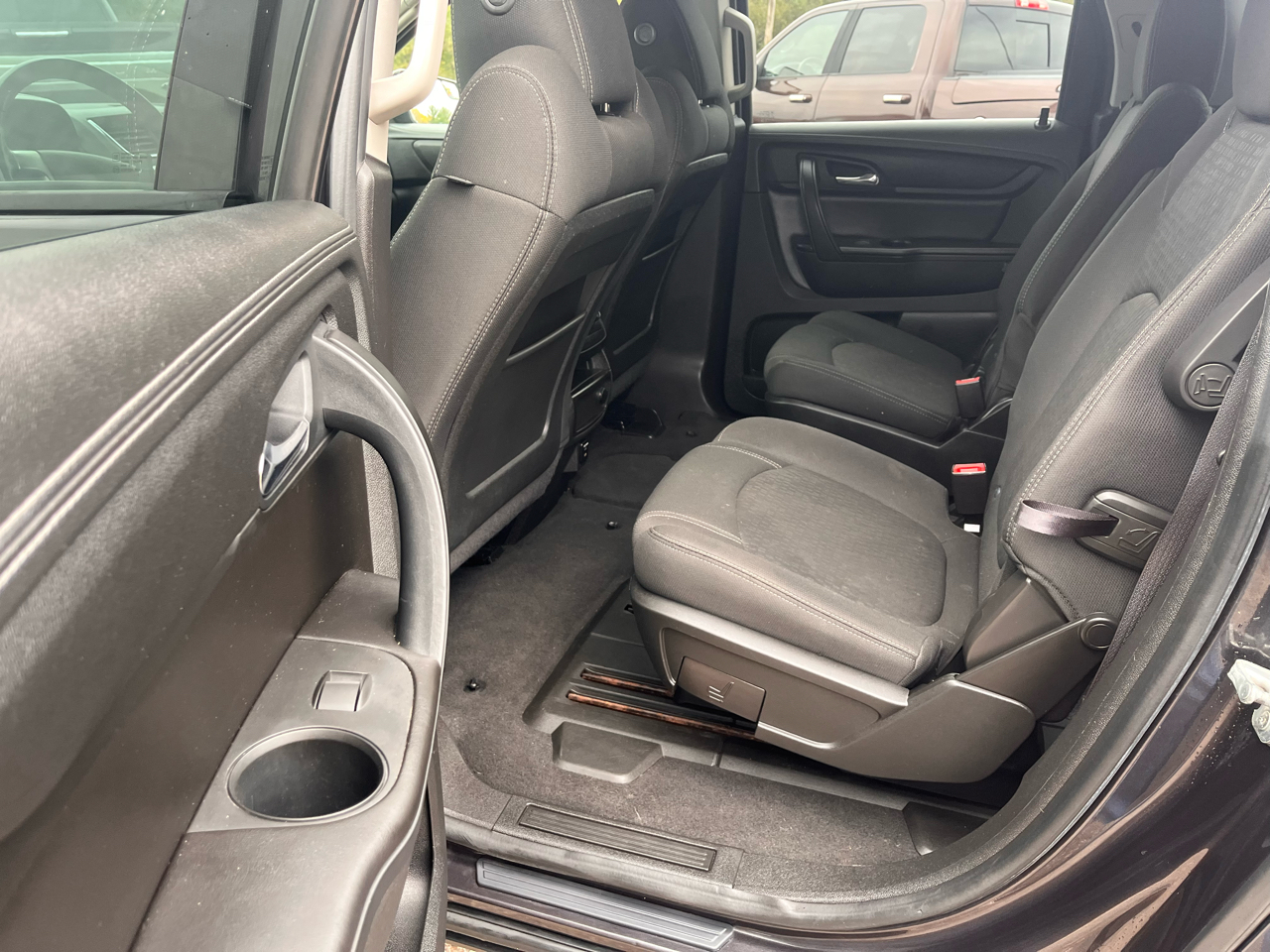 GMC Acadia SLE 4D SUV AWD 2014 GMC Acadia SLE 4D SUV AWD 2014