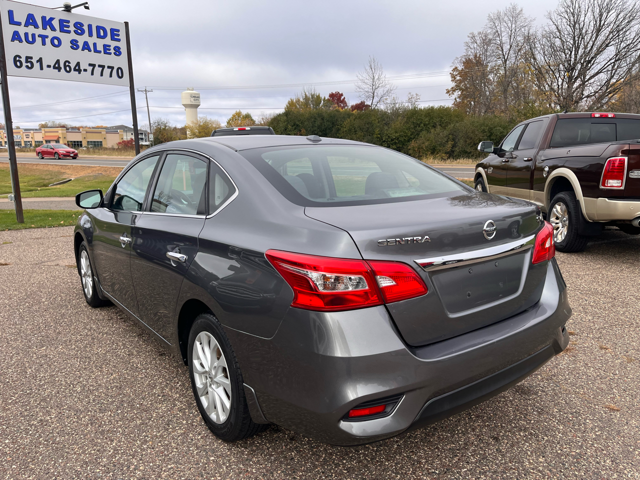 Nissan Sentra SV 4D Sedan 2018 Nissan Sentra SV 4D Sedan 2018