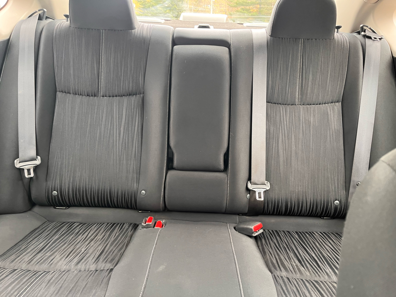 Nissan Sentra SV 4D Sedan 2018 Nissan Sentra SV 4D Sedan 2018