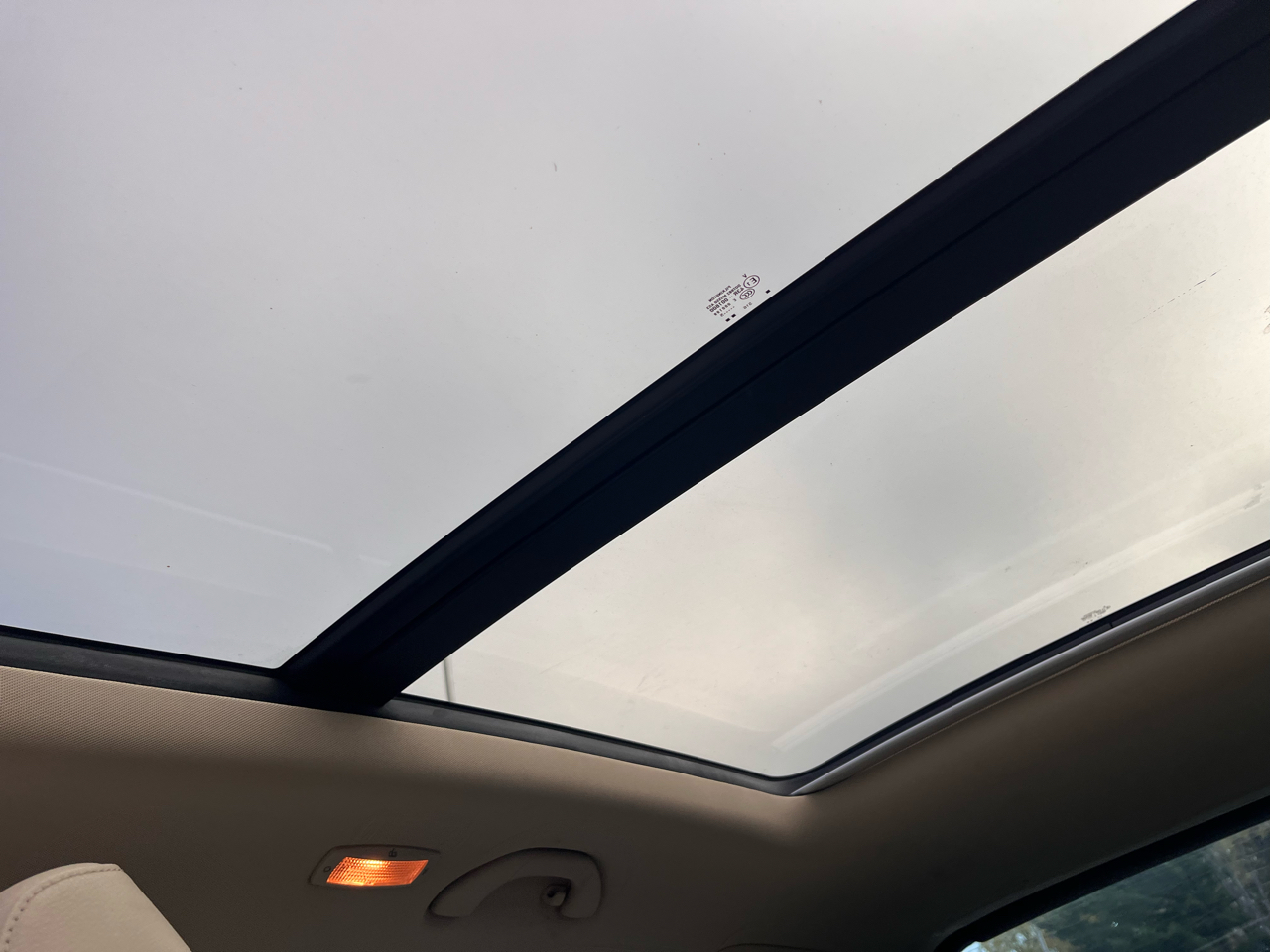 Volkswagen Tiguan 2WD 4dr Auto SE 2015 Volkswagen Tiguan 2WD 4dr Auto SE 2015