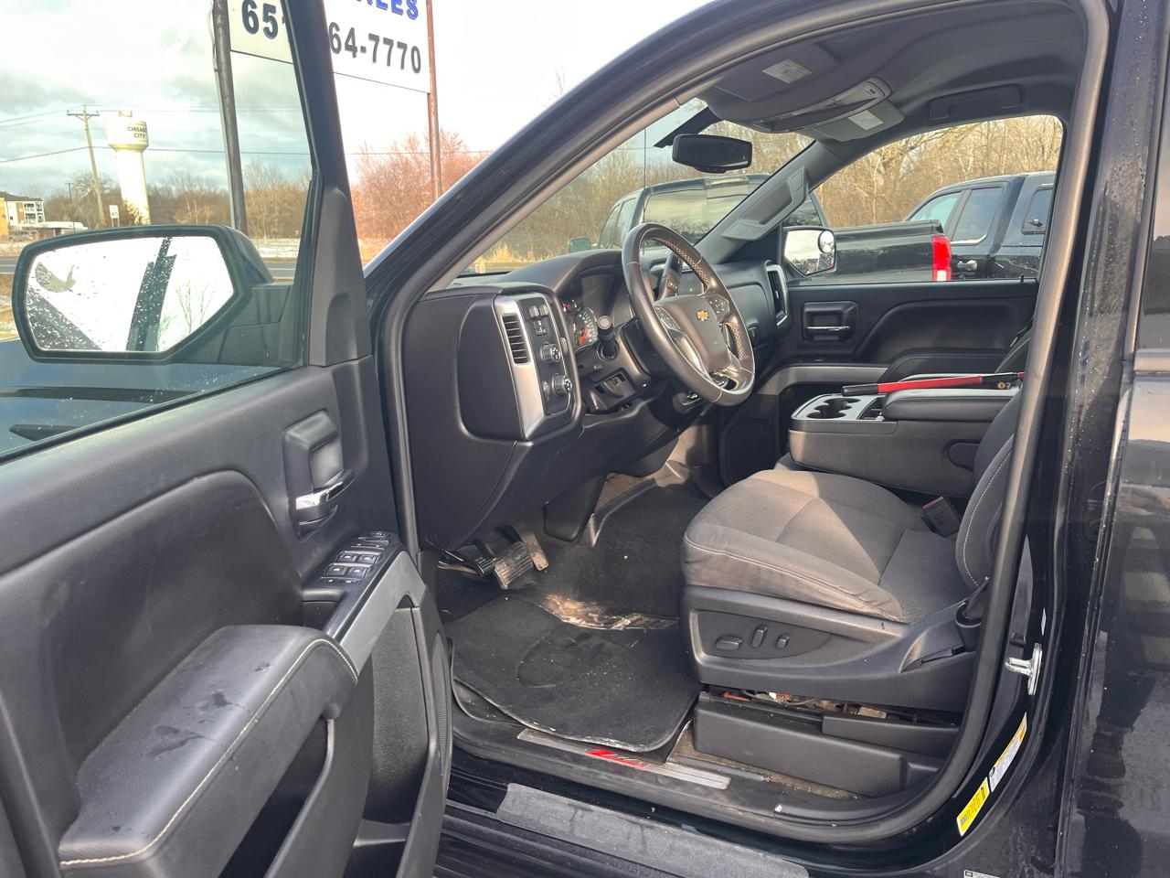 Chevrolet Silverado 1500 4WD Crew Cab 143.5" LT 2015