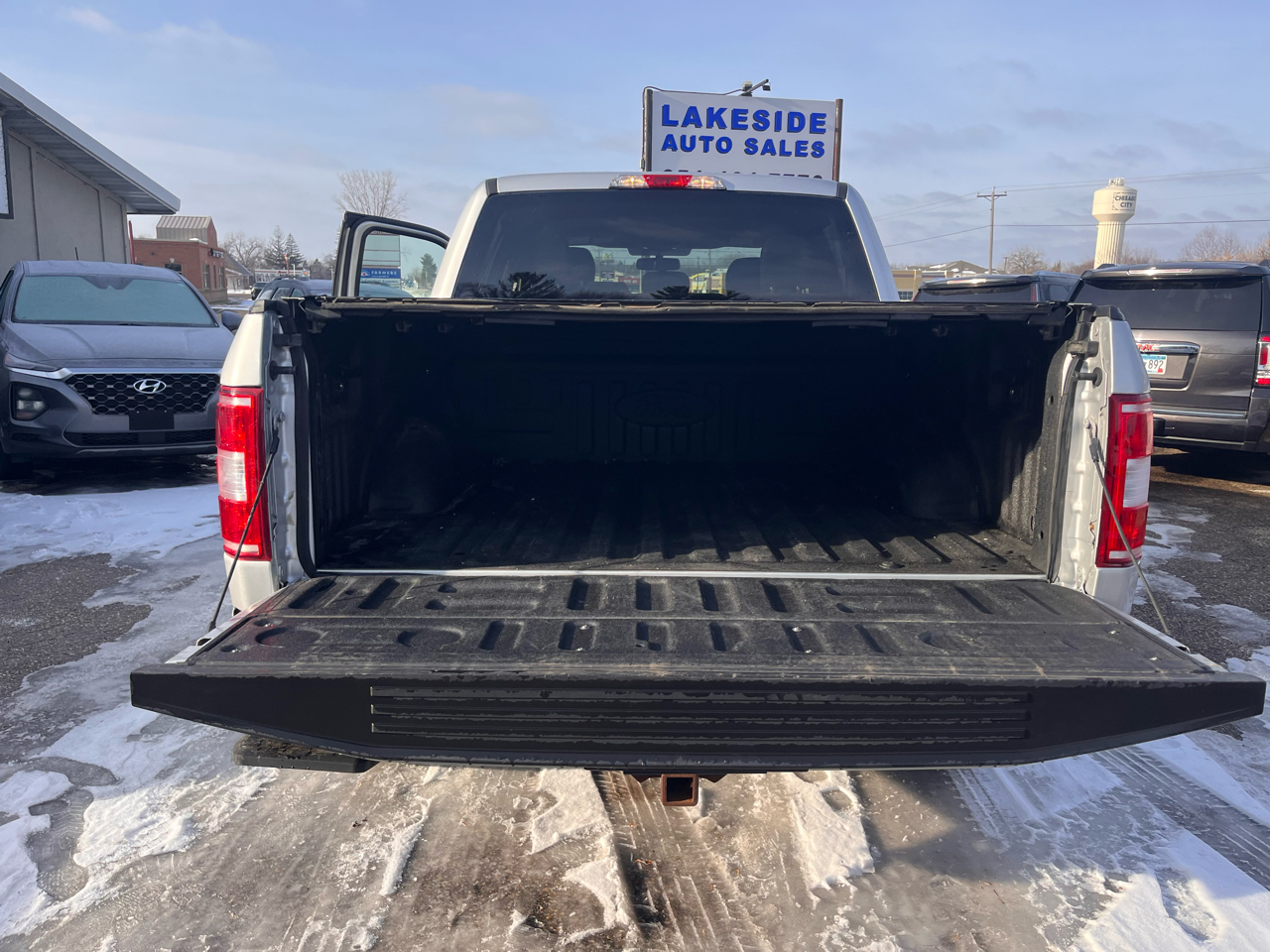 Ford F-150 4WD SuperCrew 139" XLT 2018