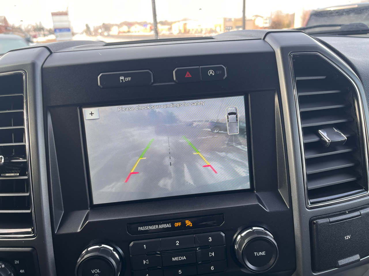 Ford F-150 4WD SuperCrew 139" XLT 2018