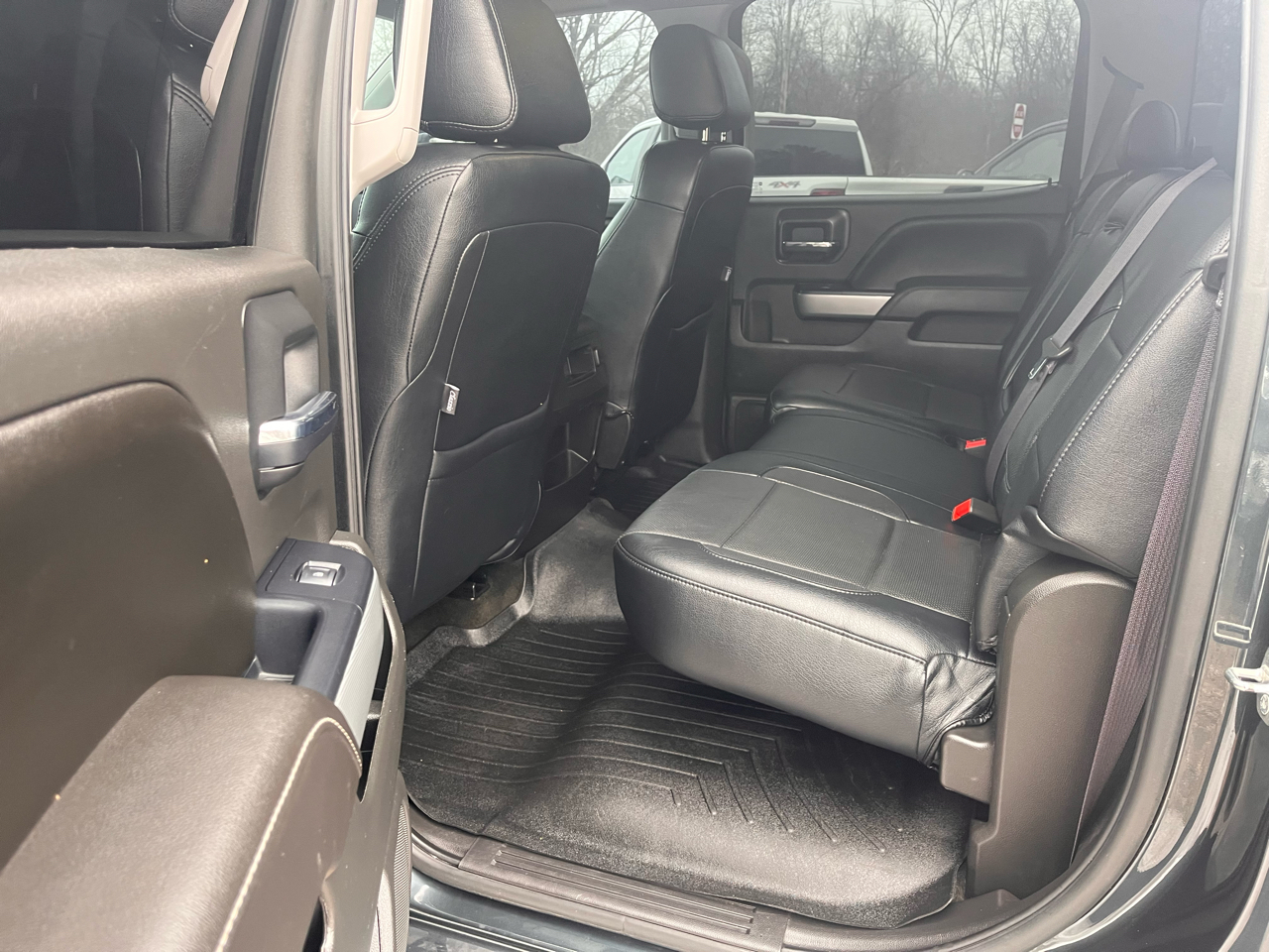 Chevrolet Silverado 1500 4WD Crew Cab 143.5" LT 2017