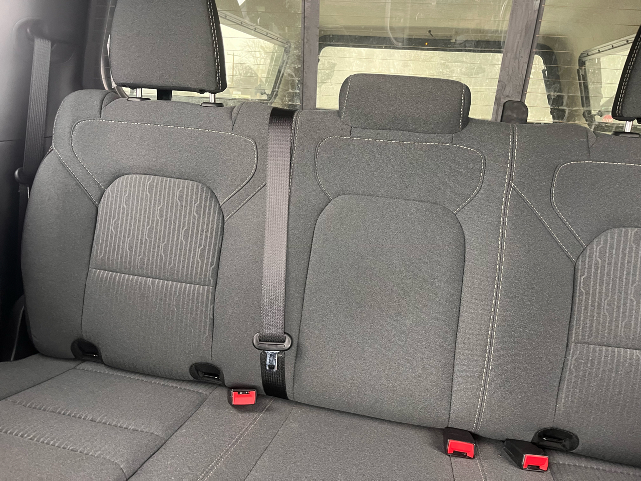 RAM 1500 4WD Quad Cab 140.5" Tradesman 2022