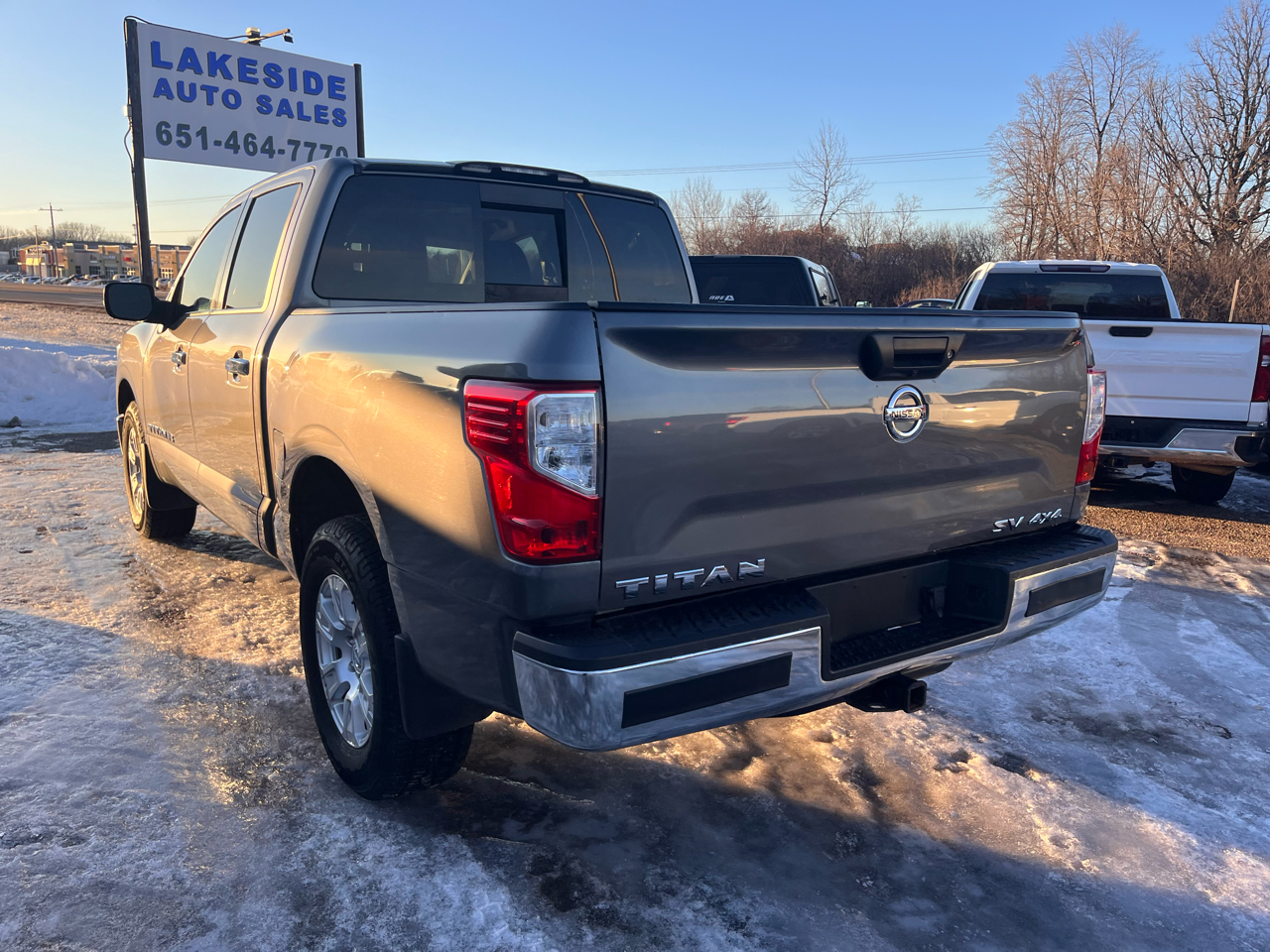 Nissan Titan 4WD Crew Cab SWB SV 2019