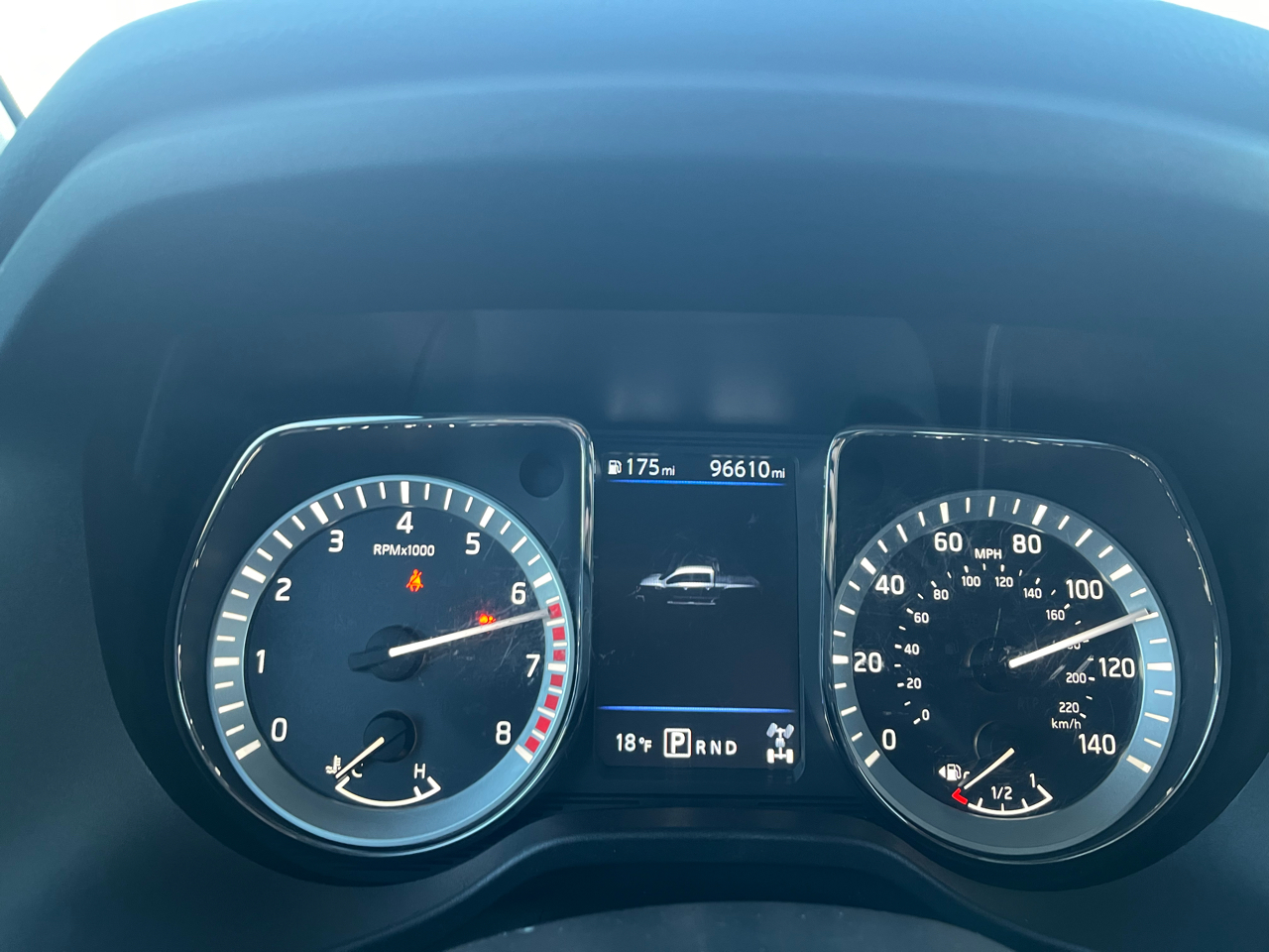 Nissan Titan 4WD Crew Cab SWB SV 2019