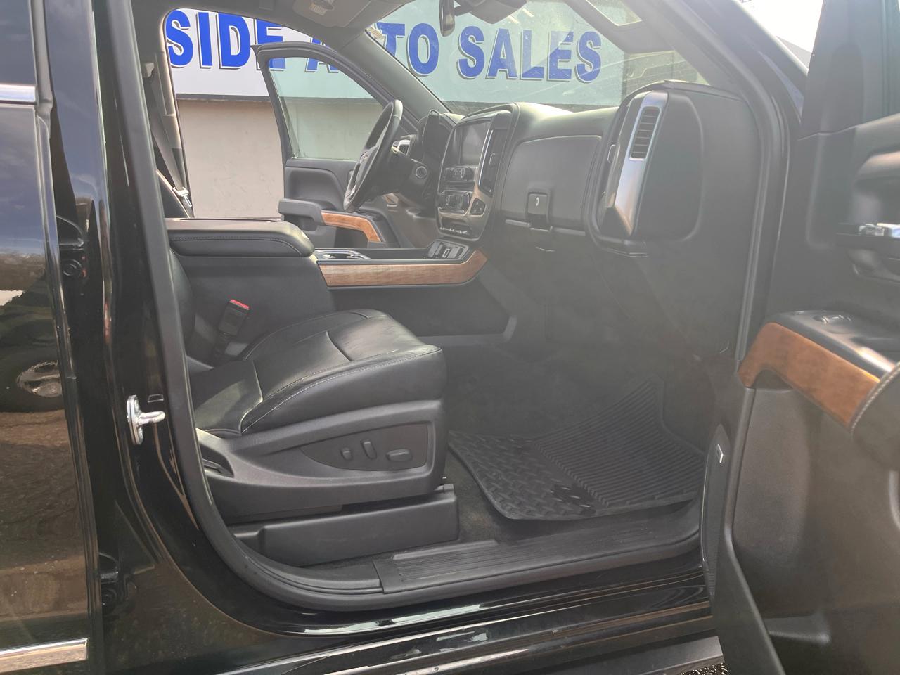 Chevrolet Silverado 1500 4WD Crew Cab 143.5" LTZ 2017