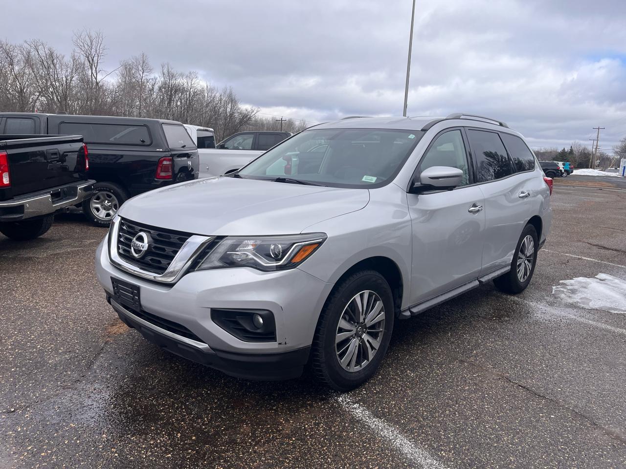 Nissan Pathfinder SL 2020