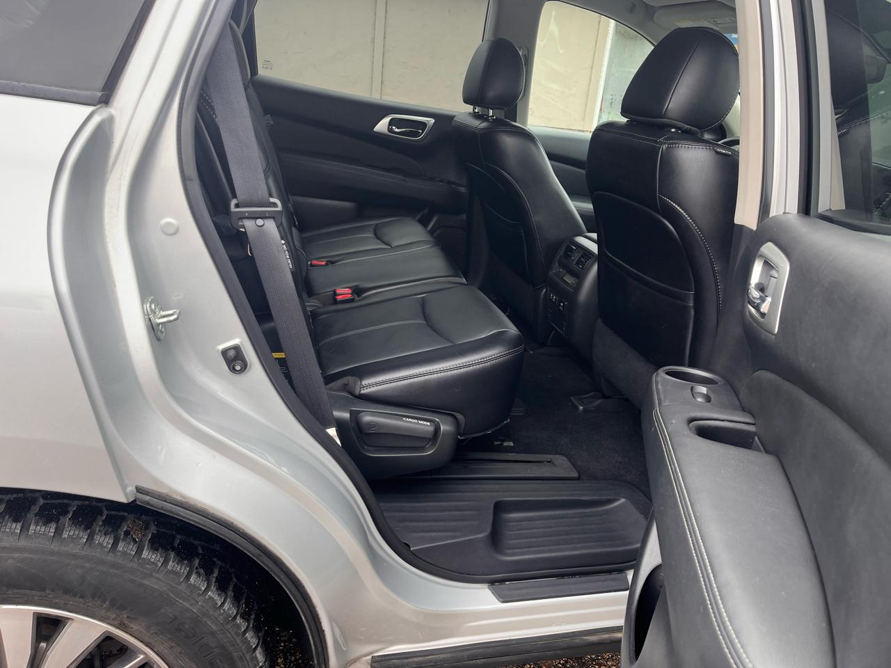 Nissan Pathfinder SL 2020