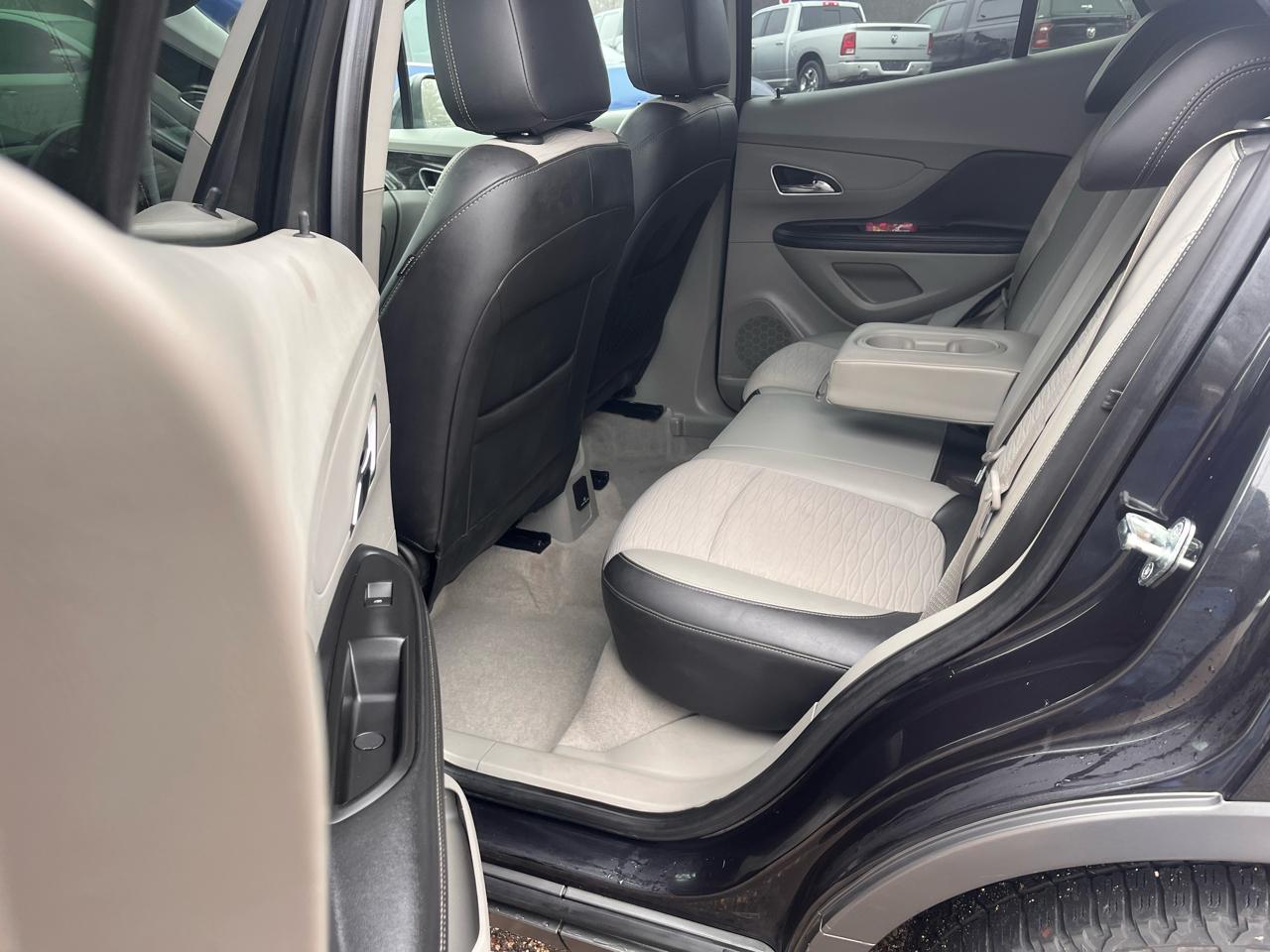 Buick Encore Convenience FWD 2015