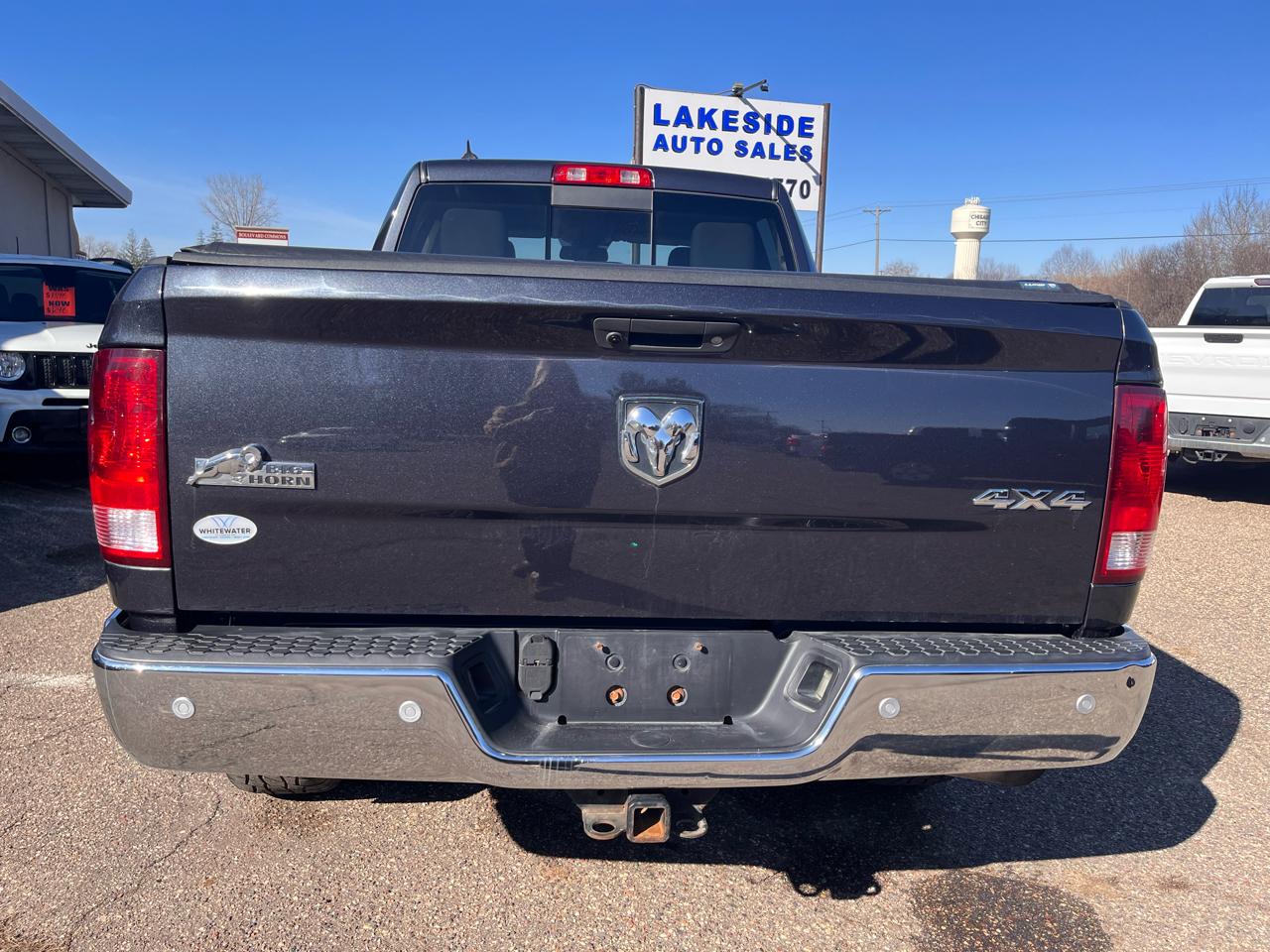 RAM 1500 4WD Quad Cab 140.5" Big Horn 2016