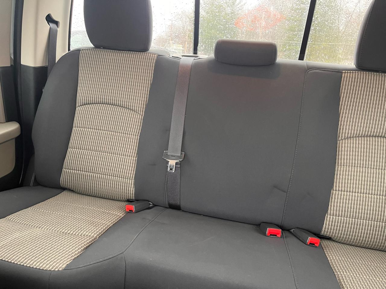 RAM 1500 4WD Crew Cab 140.5" Outdoorsman 2011