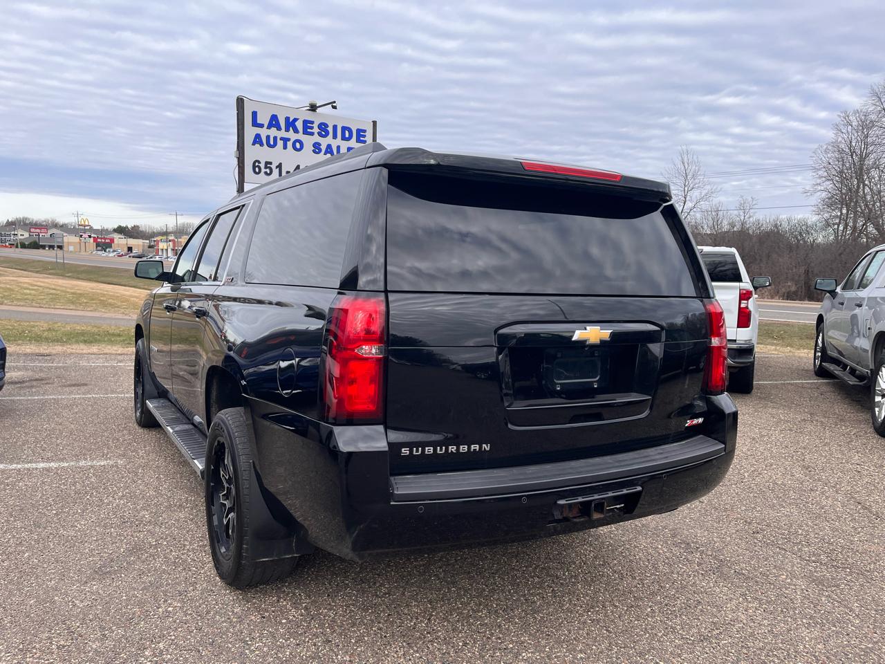 Chevrolet Suburban LT 4WD 2016