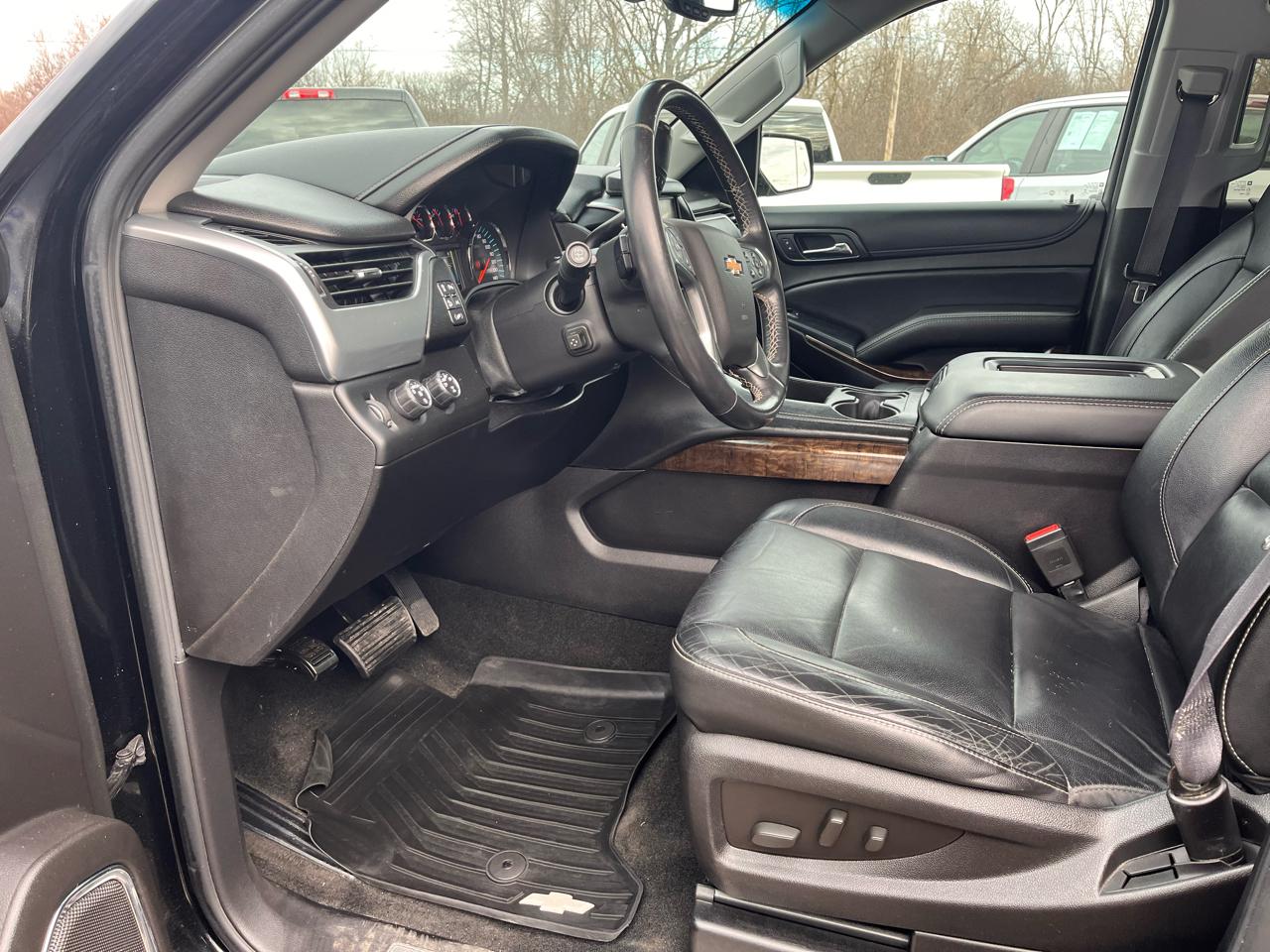 Chevrolet Suburban LT 4WD 2016