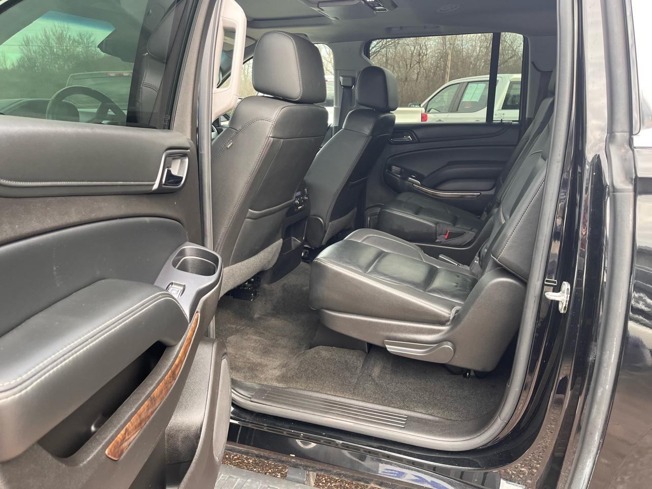 Chevrolet Suburban LT 4WD 2016