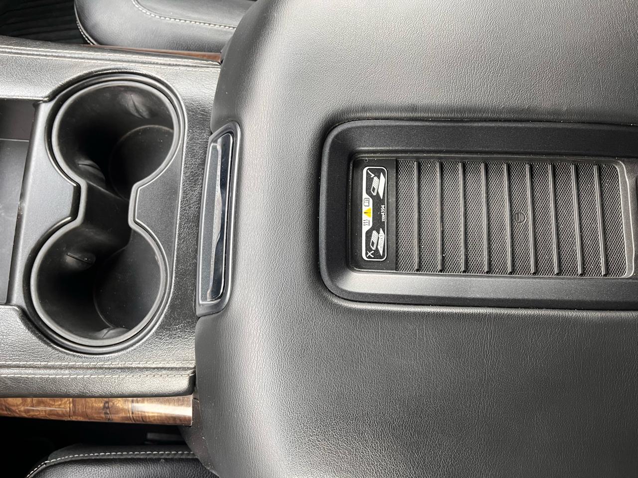 Chevrolet Suburban LT 4WD 2016