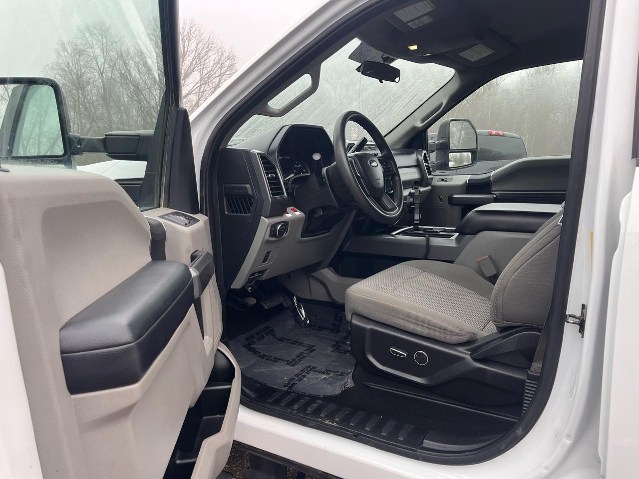 Ford F-250 Crew Cab  2019