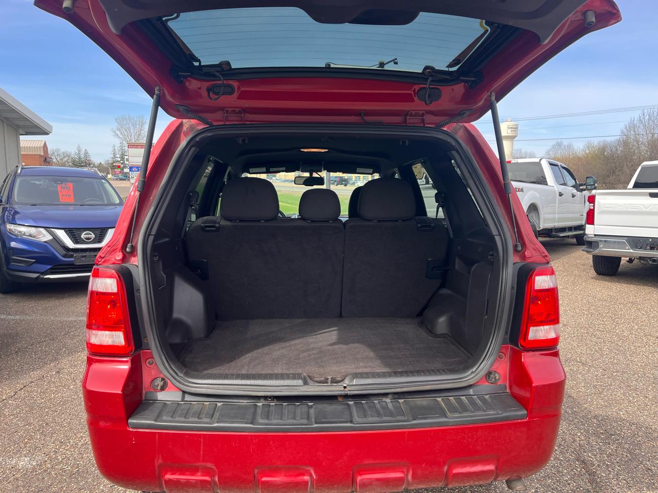 Ford Escape XLT FWD 2010