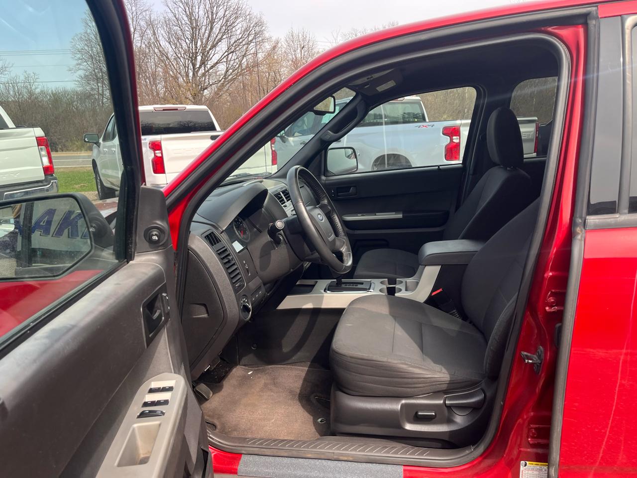 Ford Escape XLT FWD 2010