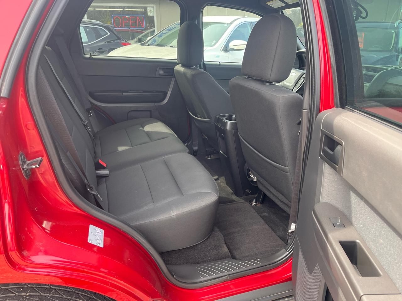 Ford Escape XLT FWD 2010