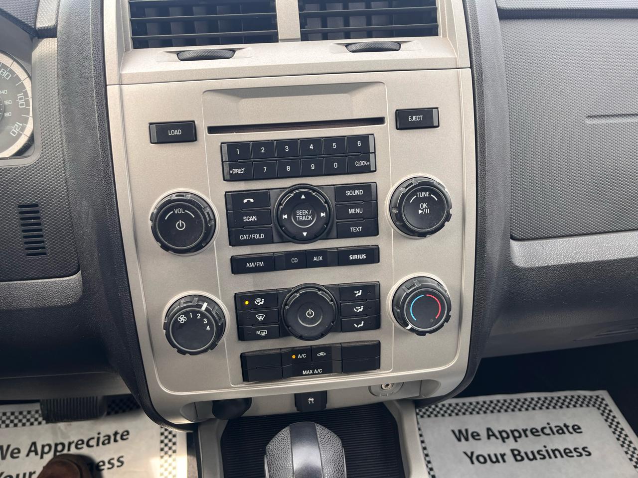 Ford Escape XLT FWD 2010