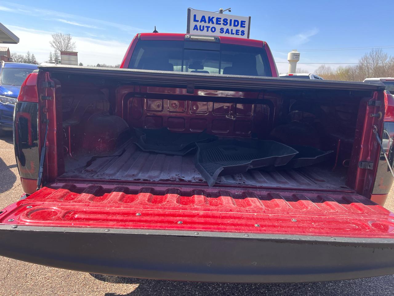 RAM 1500 4WD Crew Cab 140.5" Big Horn 2013