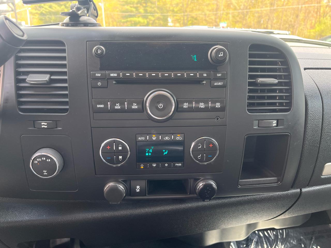 Chevrolet Silverado 1500 4WD Crew Cab 143.5" LT 2013
