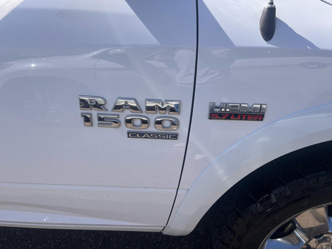 RAM 1500 Classic Express 4x4 Crew Cab 5'7" Box 2019
